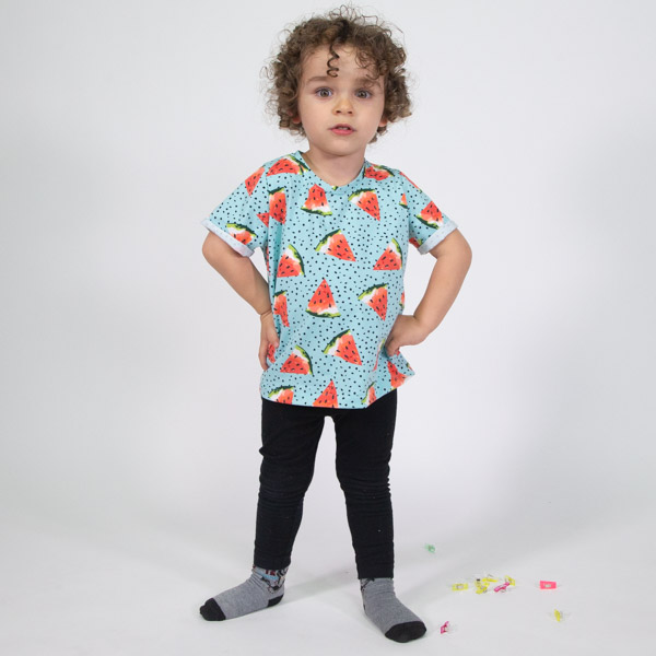 Loose-Fit T-Shirt with Back Snaps