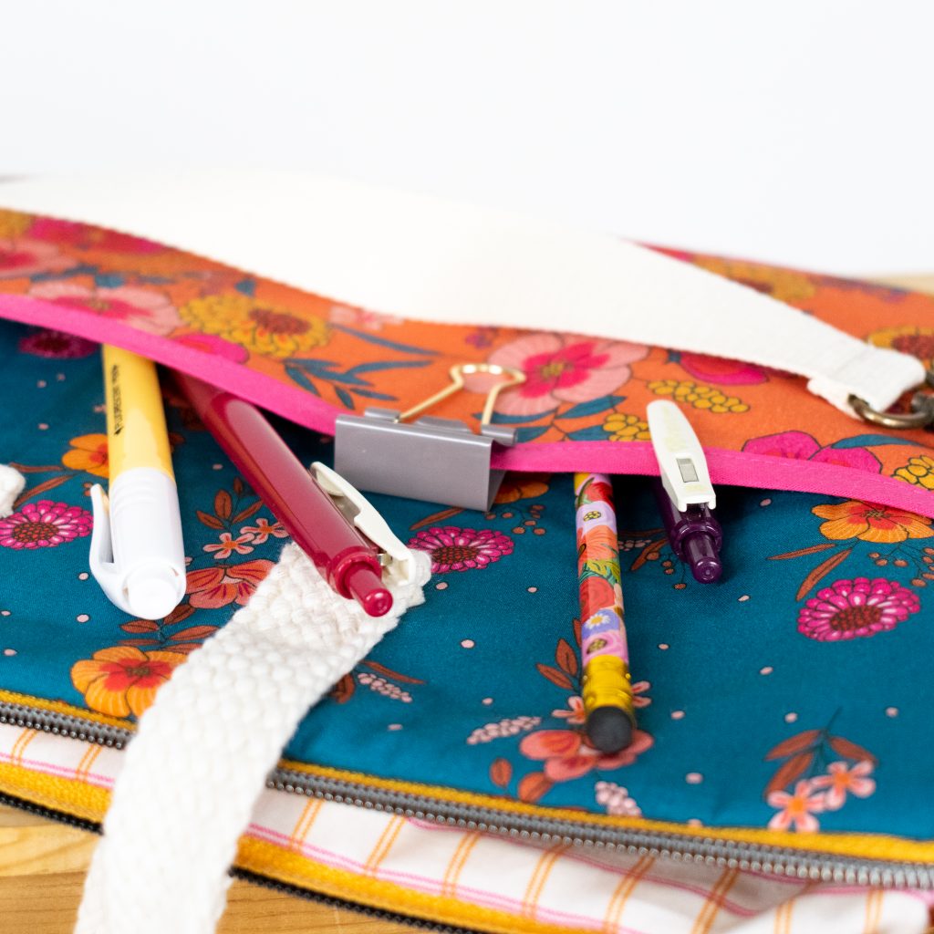 Manchester Laptop Case: Briefcase and Shoulder Bag