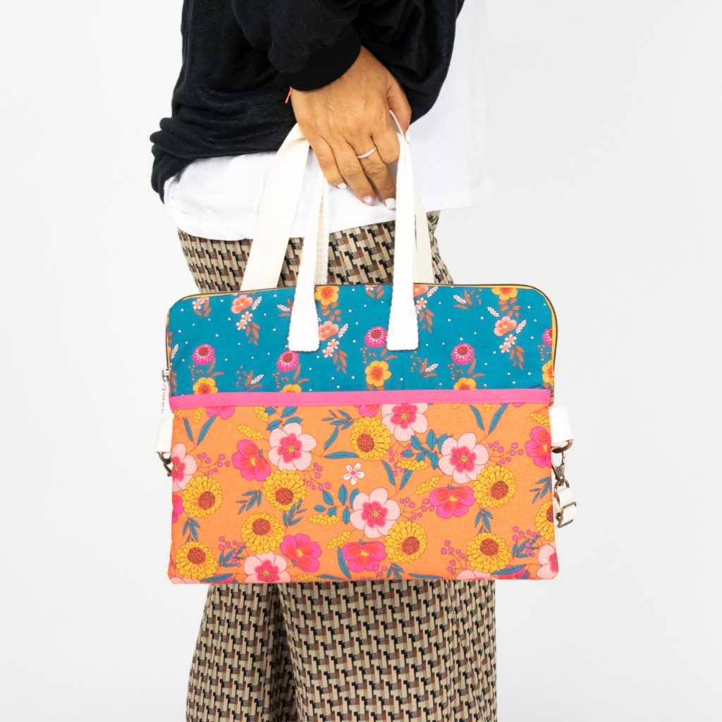 Manchester Laptop Case: Briefcase and Shoulder Bag