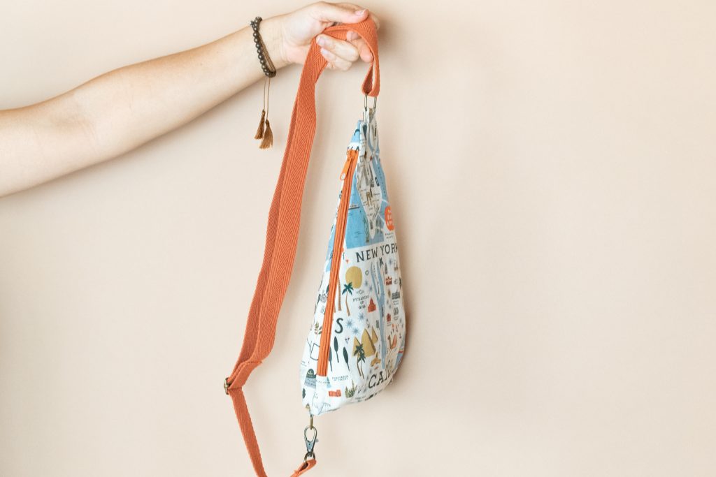 Metro Crossbody Bag