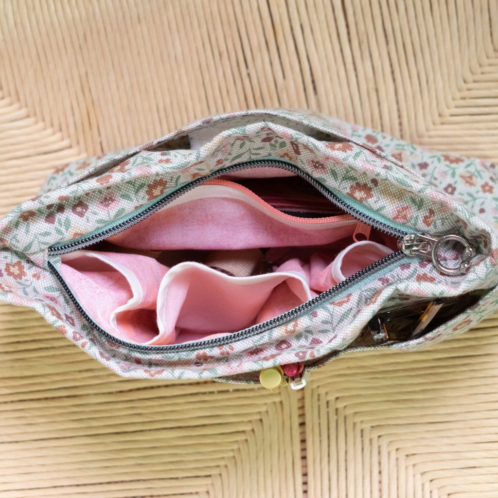Purse Organizer / Pouch / Toiletry Bag