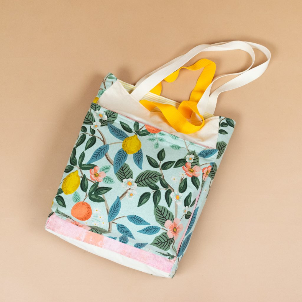 León Tote Bag (Insulated Pocket)