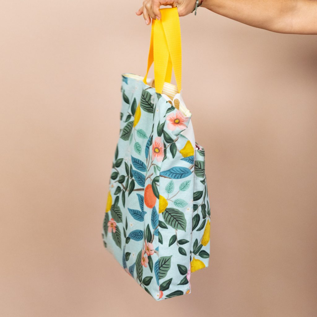 León Tote Bag (Insulated Pocket)