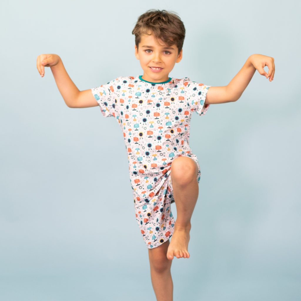 Basic Kids’ T-Shirt with Short or Long Sleeves