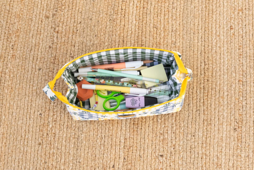 Dani Wide-Opening Pouch