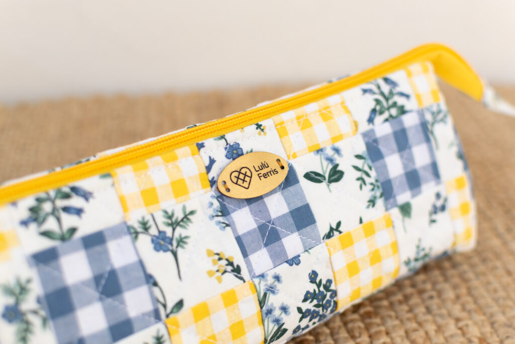 Dani Wide-Opening Pouch