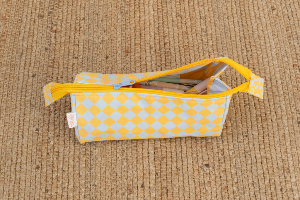 Dani Wide-Opening Pouch