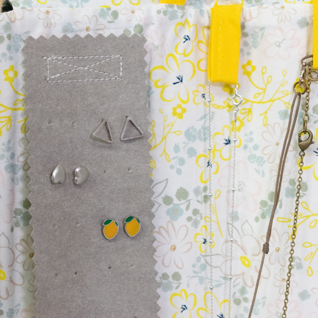 Foldable Semi-Rigid Fabric Jewelry Case with Handle