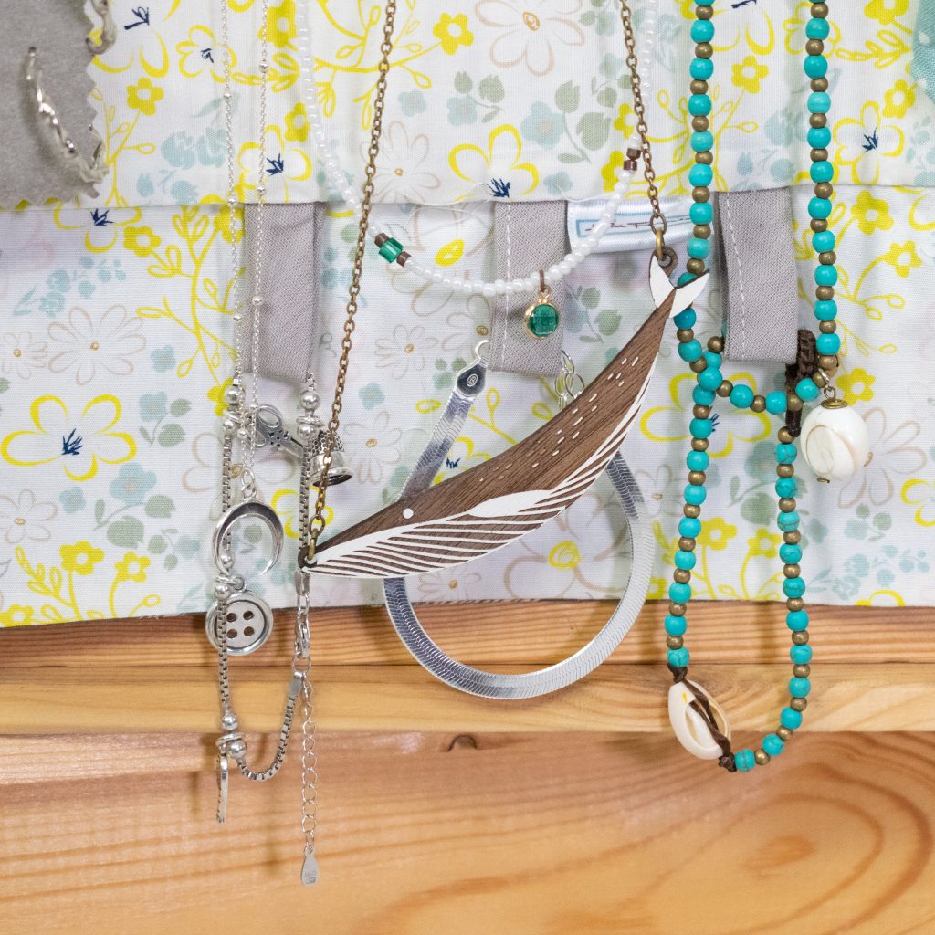Foldable Semi-Rigid Fabric Jewelry Case with Handle