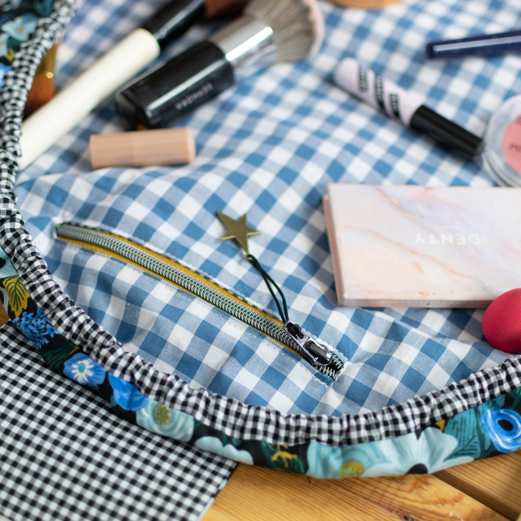 Seoul Case/Toiletry Bag