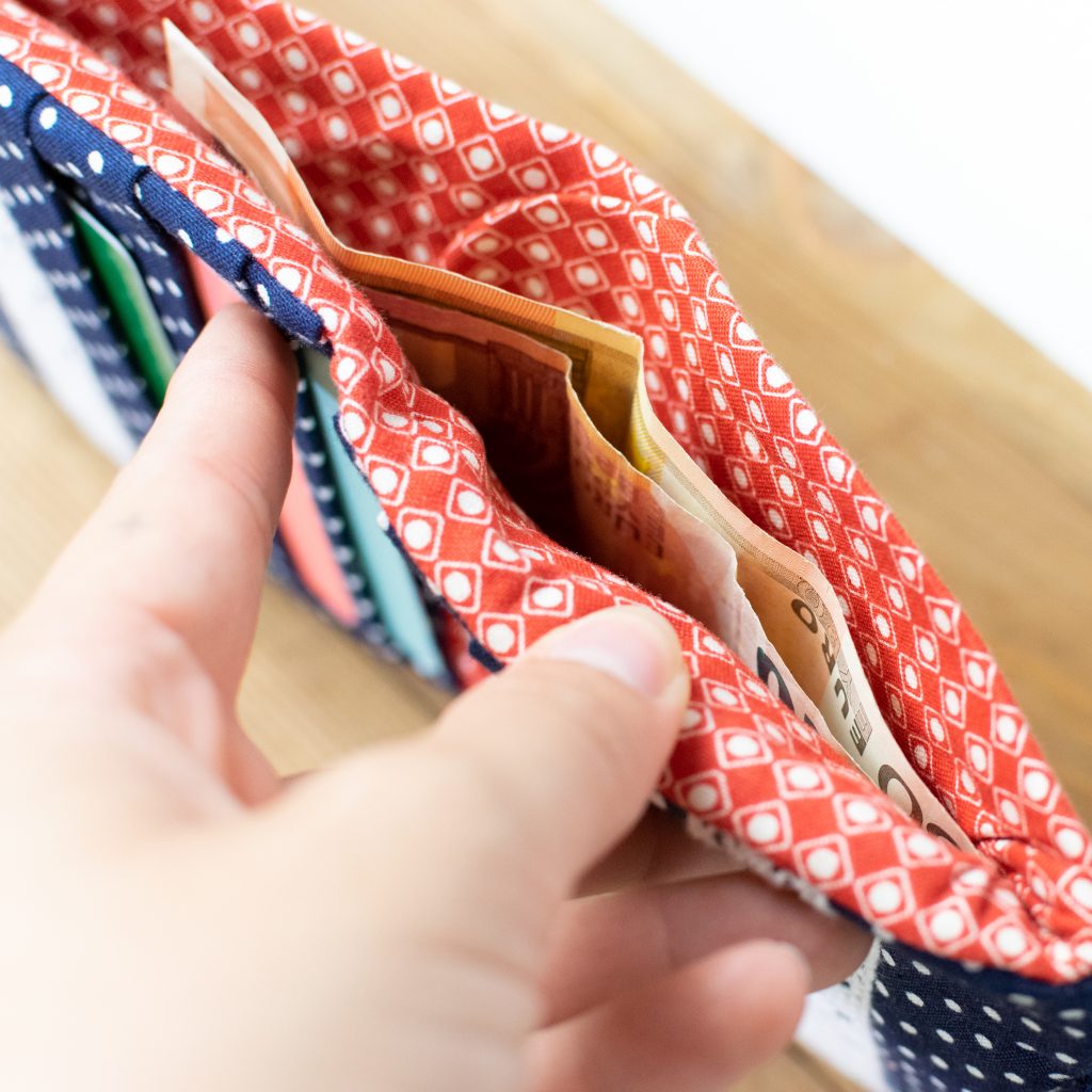 Seville Card Holder Wallet with Elastic Closure