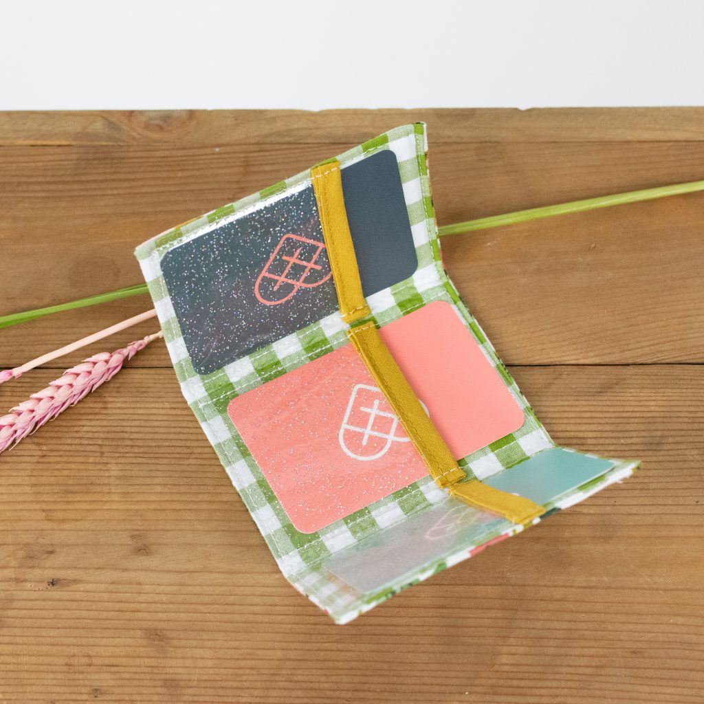 Mini Card Holder with Clear Interior