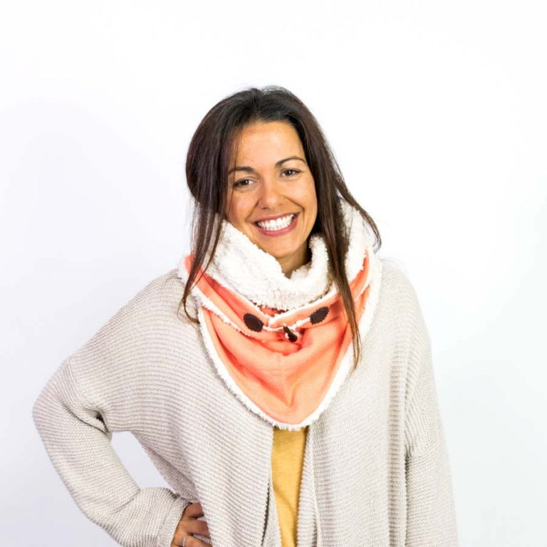 Triangular Scarf with a Closure (Sherpa or Fleece)