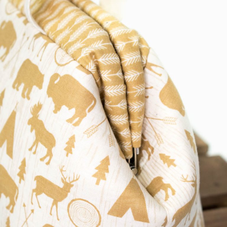 Doctor’s Bag-Style Framed Toiletry Bag