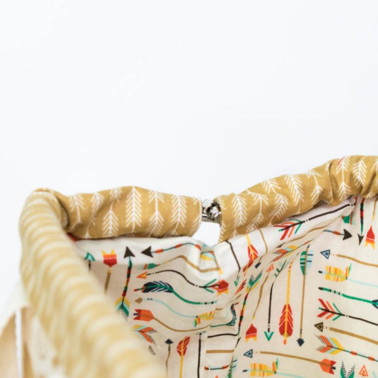 Doctor’s Bag-Style Framed Toiletry Bag