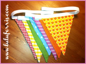 2 m bunting, 7 pennants