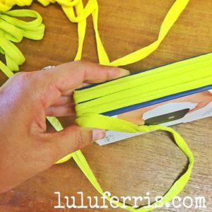 wrapping gifts with t-shirt yarn